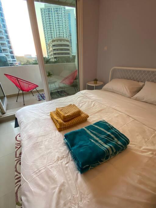 Studio Apartment In The Heart Of Dubai Marina. Esterno foto